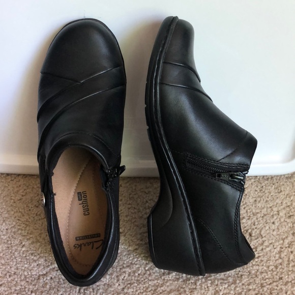 Clarks Collection - Picture 2 of 5